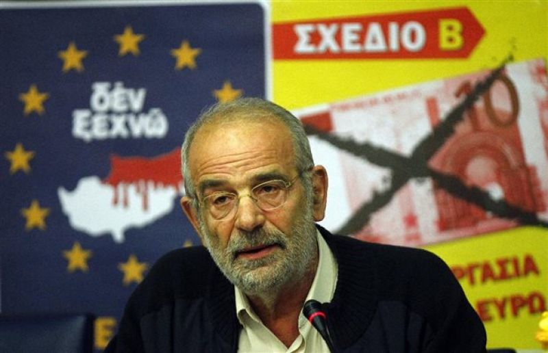 Αλαβάνος: Δεν πιστεύω ότι τα πήρε ο Σαμαράς απ' τη Novartis