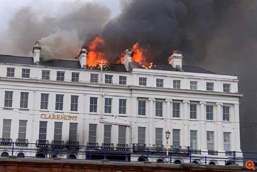 Τεράστια πυρκαγιά σε ξενοδοχείο στο Ίστμπουρν του Ανατολικού Σάσεξ