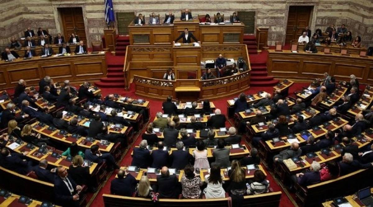 LIVE η σύγκρουση Τσίπρα-Μητσοτάκη στη Βουλή