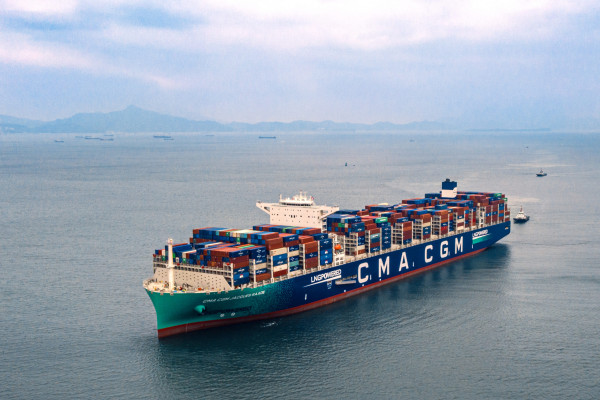 Συμφωνίες Shell και CMA CGM LNG για απανθρακοποίηση