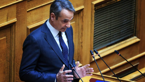 «Πυρά» Μητσοτάκη κατά των κομμάτων δεξιά της ΝΔ και του ΚΚΕ