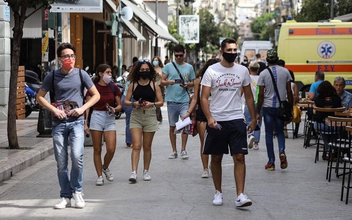 Δημοσκόπηση: 6 στους 10 ζητούν νέα μέτρα για τους ανεμβολίαστους