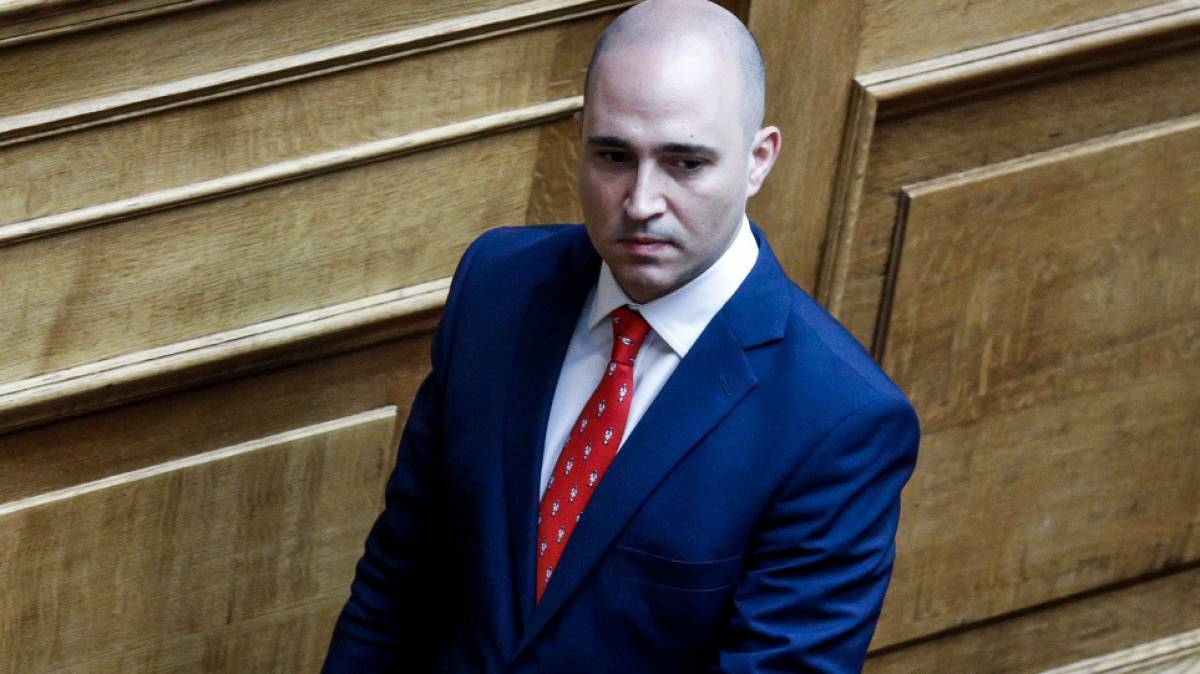 Κυβέρνηση: Το σκεπτικό της διαγραφής Μπογδάνου- Σωστή η στάση Δένδια