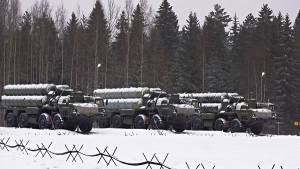Η Ρωσία εξοπλίζει με S-400 τη Λευκορωσία