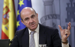 Ντε Γκίντος: Υπάρχει κίνδυνος για νέα κρίση χρέους στην Ευρωζώνη