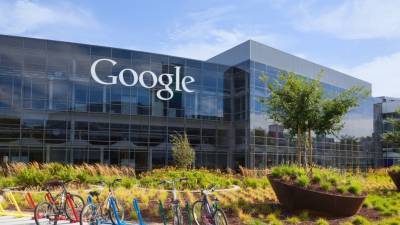 Google: «Στοπ» στη χρήση της πλατφόρμας Zoom