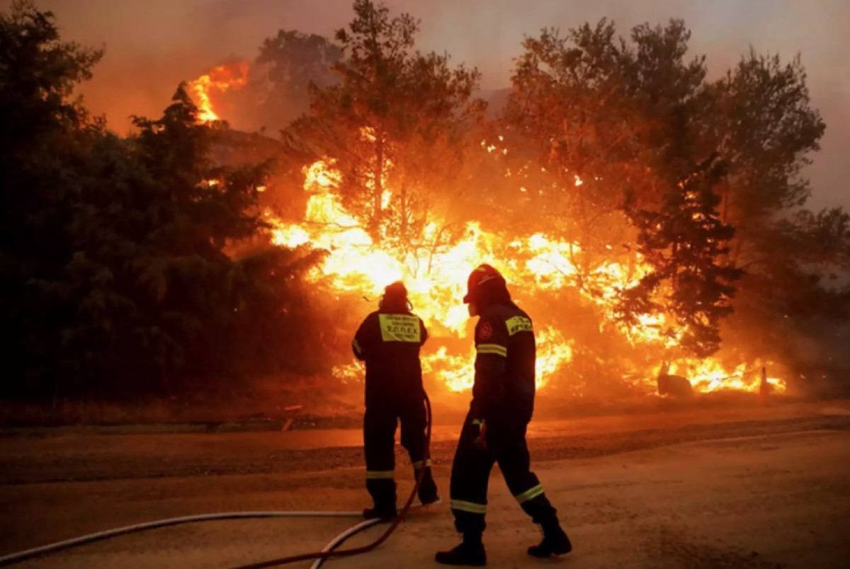 Αλεξανδρούπολη: Πολύ δύσκολη νύχτα- Τουλάχιστον οκτώ τραυματίες και μεγάλες καταστροφές
