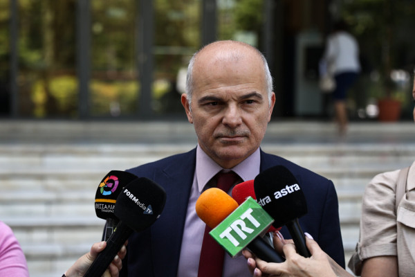 Συνέντευξη Τύπου συγγενών θυμάτων Τεμπών - Ψαρόπουλος: «Κακώς ολοκληρώθηκε η ανάκριση»