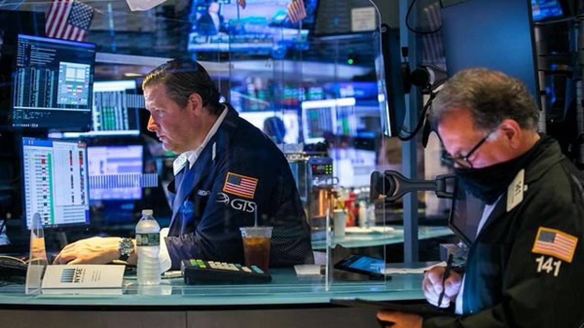 Ασταμάτητη η Wall Street: Δεν σταματά το σερί των ρεκόρ