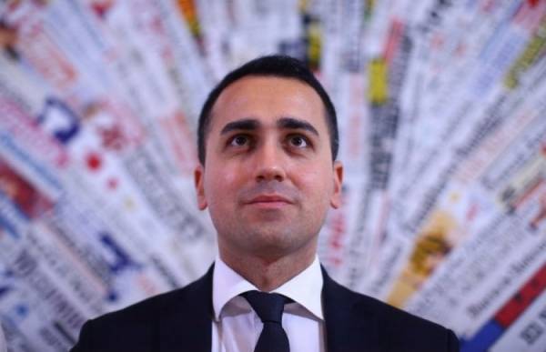 Δέσμευση Ντι Μάιο για μείωση φοροαπαλλαγών για τις τράπεζες
