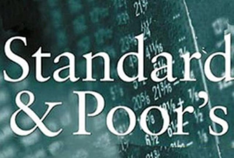 Σε CC υποβαθμίζει την Ελλάδα ο Standard &amp; Poor's