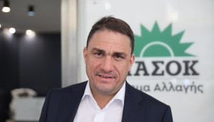 Τσουκαλάς για συνταξιούχους: Η κυβέρνηση υποσχέθηκε κατάργηση του νόμου Κατρούγκαλου, αλλά τον εφάρμοσε πιστά