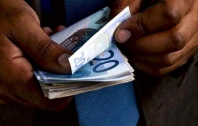 Γερμανία:Αναστολή του κατώτατου μισθού για τους πρόσφυγες εισηγούνται οι "Σοφοί"