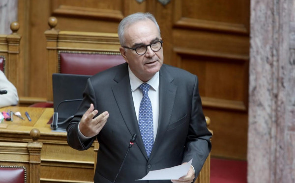 Παπαθανάσης: Οι ευάλωτοι και η καθημερινότητα στο επίκεντρο του Κοινωνικού Κλιματικού Ταμείου και του Ταμείου Εκσυγχρονισμού