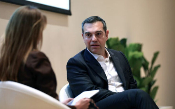 Το ατυχές mea culpa του Τσίπρα και το παράδειγμα Καραμανλή
