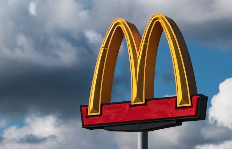 McDonald&#039;s: Πρώτες απώλειες πωλήσεων εδώ και 4 χρόνια λόγω γεωπολιτικών