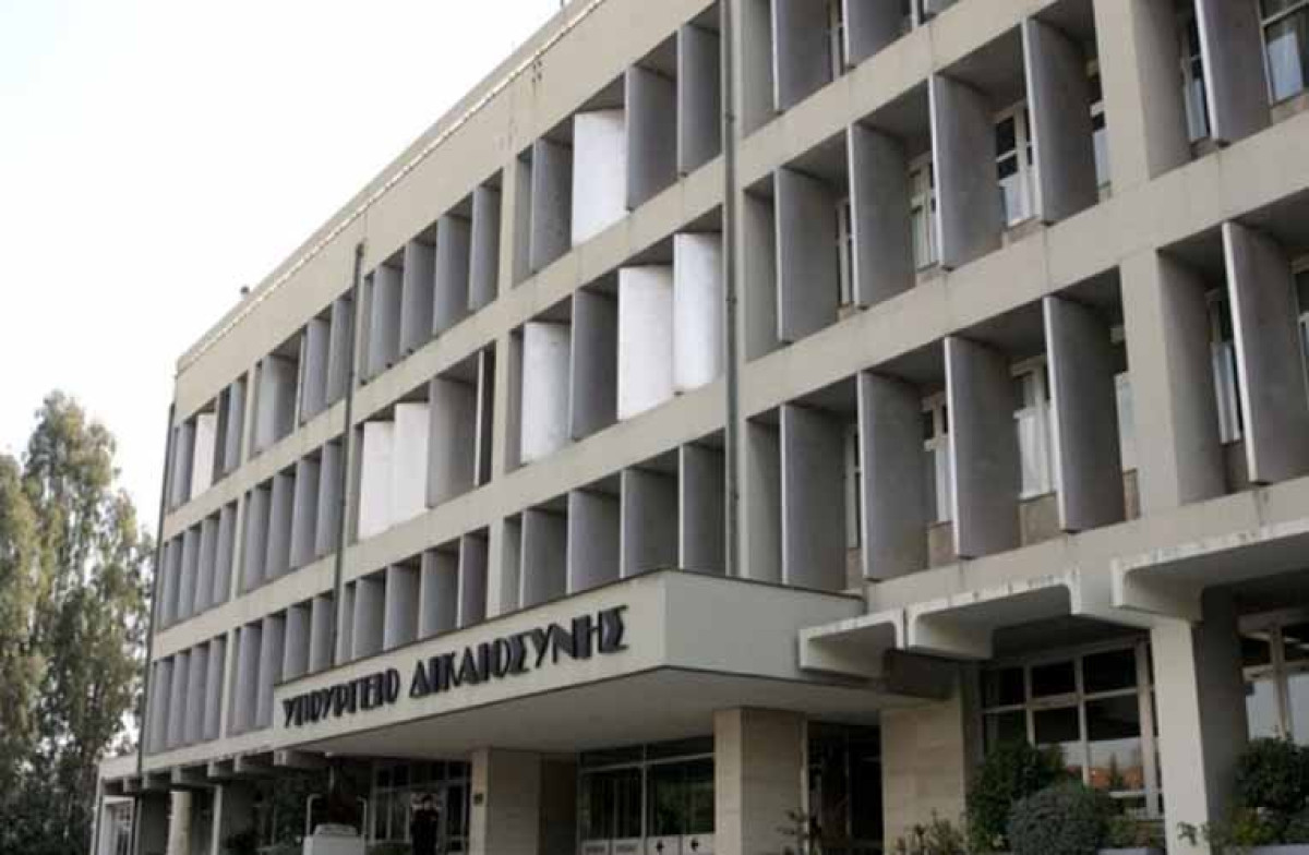 Υπουργείο Δικαιοσύνης: Ανακοινώθηκε ο διορισμός 375 συμβολαιογράφων