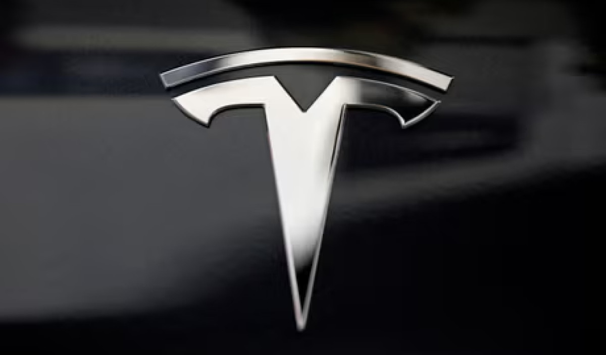 Tesla: Πτώση 13% στις παραδόσεις οχημάτων στο πρώτο τρίμηνο 2025