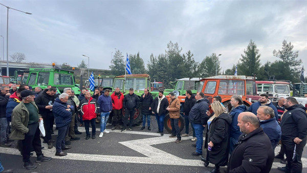 Αγροτικές κινητοποιήσεις: Κλείνει η σήραγγα των Τεμπών για τα φορτηγά τη Δευτέρα (22/12)