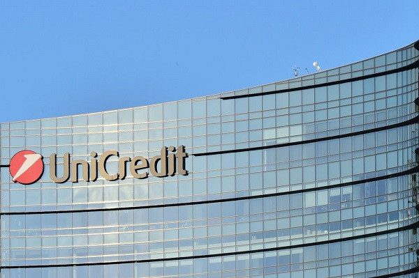 UniCredit για Ελλάδα: Ανάπτυξη 1,3% το 2024- 1,7% το 2025