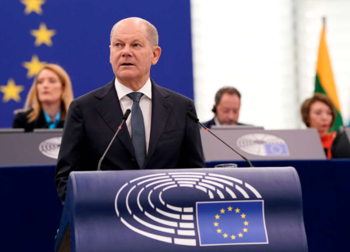 Σολτς: Κανένα κράτος-μέλος δεν θα αφεθεί σε κρίση χρέους