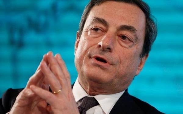 Ντράγκι: Τάσσεται υπέρ ενός κοινού προϋπολογισμού στην Ευρωζώνη