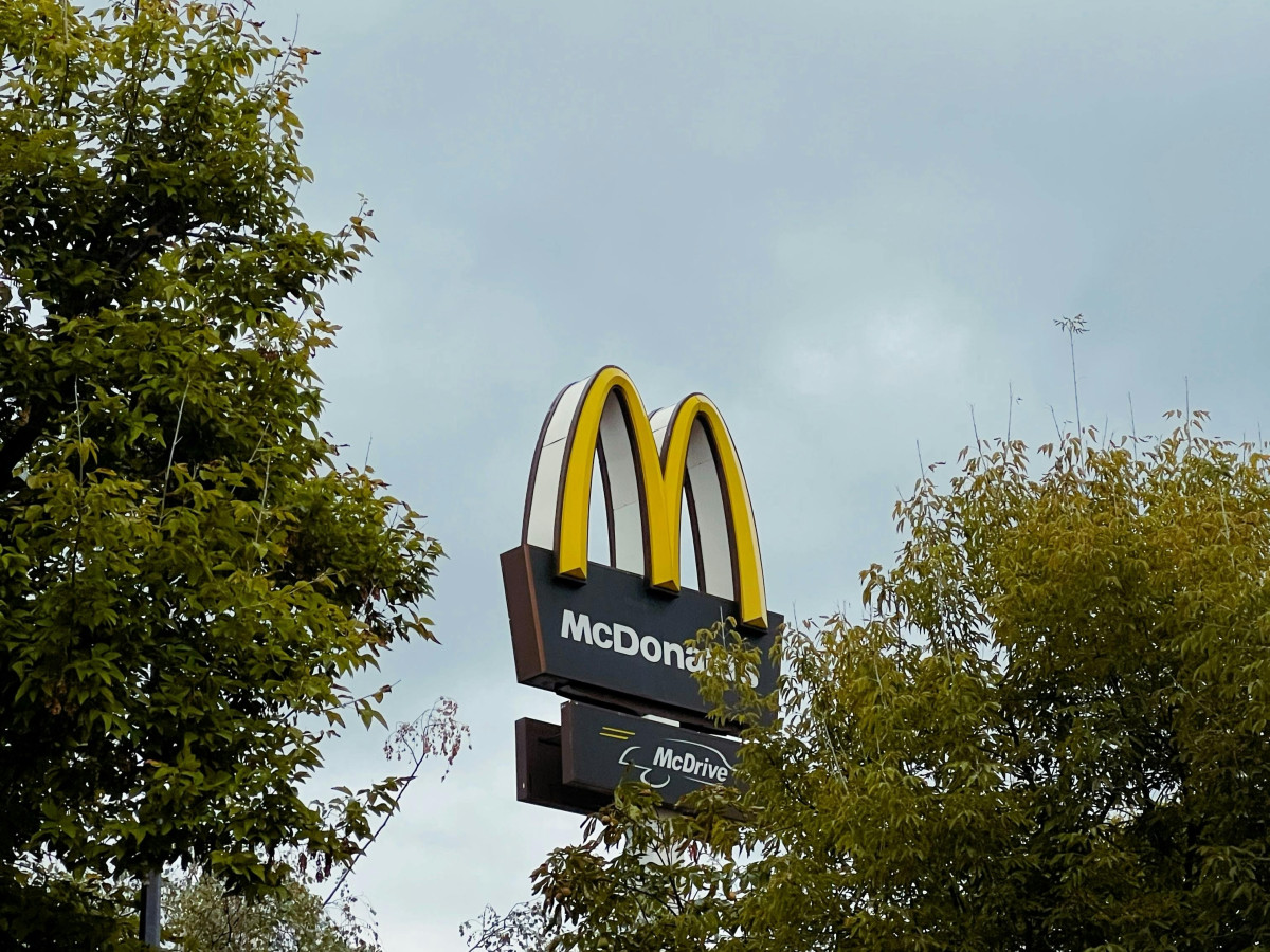 Ισχυρή ανάκαμψη για τη McDonald’s: Κέρδη και πωλήσεις πάνω από τις προσδοκίες για το β’ τρίμηνο