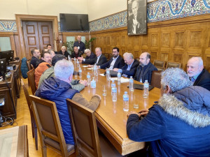 Κλιμάκιο του ΠΑΣΟΚ συναντήθηκε με εργαζομένους στη ΛΑΡΚΟ
