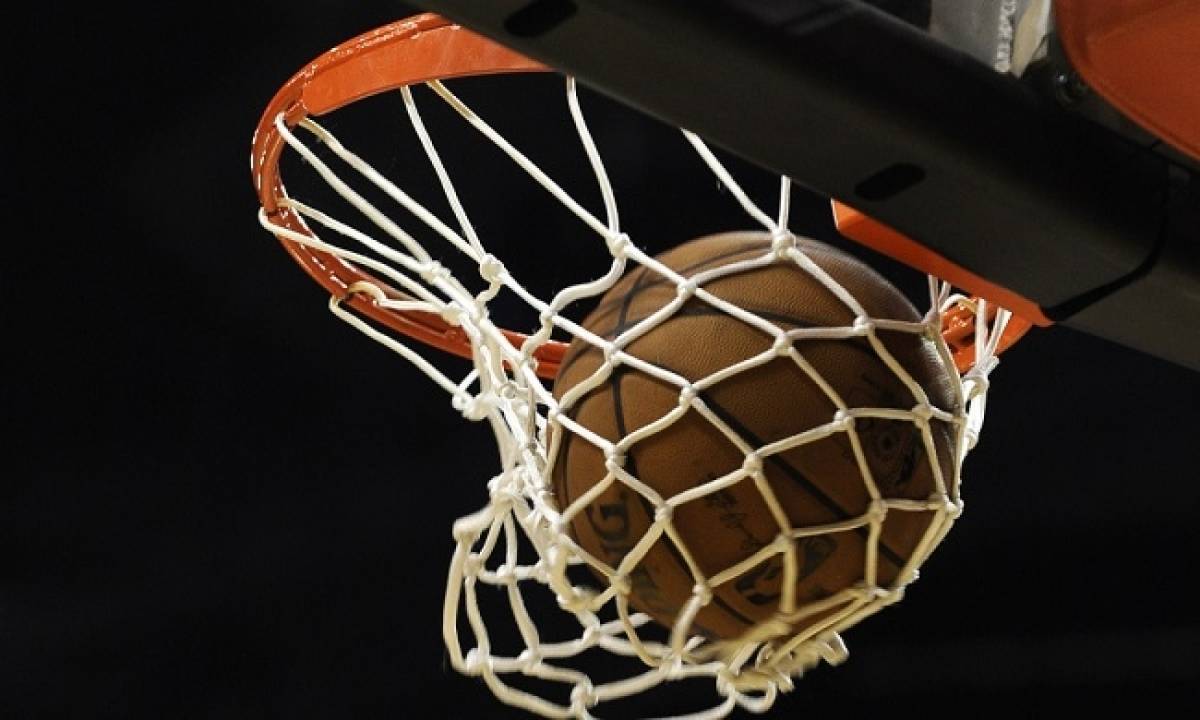 Πρώτο βήμα για τους τελικούς του ΝΒΑ με «καυτό» Αντετοκούνμπο