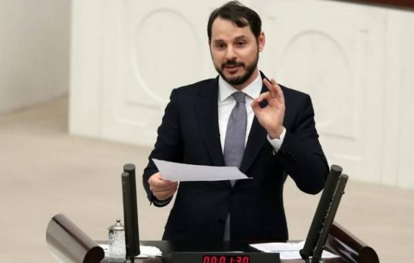 Τούρκος ΥΠΟΙΚ: Η κεντρική τράπεζα της Τουρκίας είναι ανεξάρτητη!