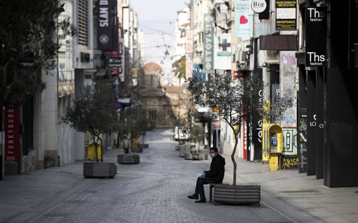 Λιανεμπόριο: Πιθανό το οριστικό «λουκέτο» για μία στις δύο επιχειρήσεις