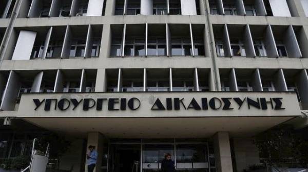 Στην... παράταση η διαβούλευση για τον νέο Ποινικό Κώδικα