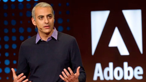 Adobe: Παρουσιάζει έναν βοηθό AI που... συνοψίζει PDF