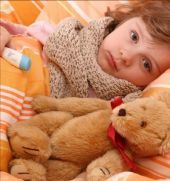 7 πράγματα να κάνετε όταν το παιδί έχει πυρετό