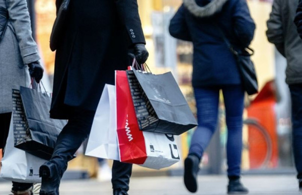 Λιανεμπόριο: Στα €14,88 δισ. αυξήθηκε ο τριμηνιαίος τζίρος των επιχειρήσεων