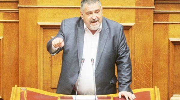 Σε κατ’ οίκον περιορισμό ο βουλευτής της Χ.Α, Δ. Κουκούτσης