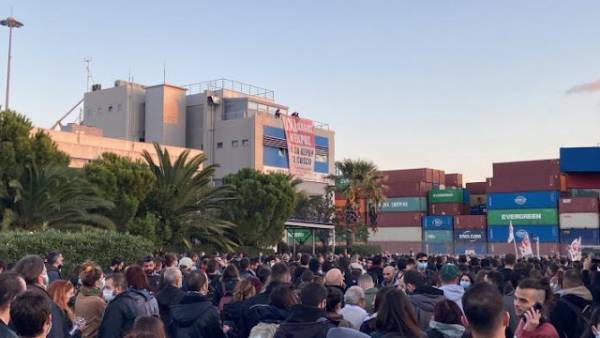 Παράνομη και καταχρηστική η απεργία στο λιμάνι του Πειραιά