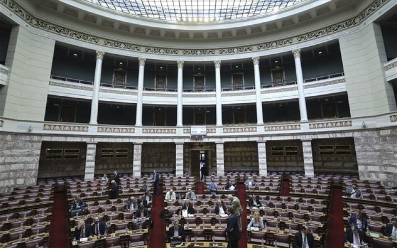 Βουλή: Η Εξεταστική ζητά στοιχεία για δάνεια κομμάτων και ΜΜΕ