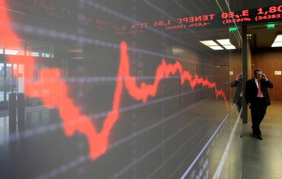 «Σφαγή» στο Χρηματιστήριο-Παρασέρνουν και τα blue chips οι τράπεζες