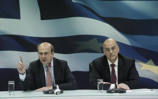 Πόλεμος… των καραφλών ξέσπασε στην ΝΔ