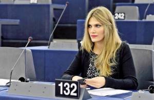 H Καϊλή εξηγεί γιατί στηρίζει Λοβέρδο στο ΚΙΝΑΛ