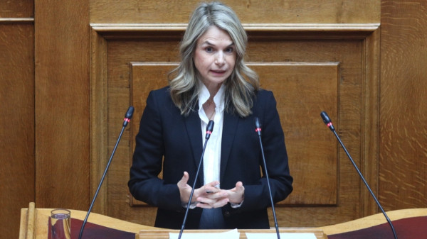 Αποστολάκη: Απροστάτευτη η πρώτη κατοικία – Κυβερνητική εξαπάτηση στον φορέα επαναμίσθωσης ακινήτων