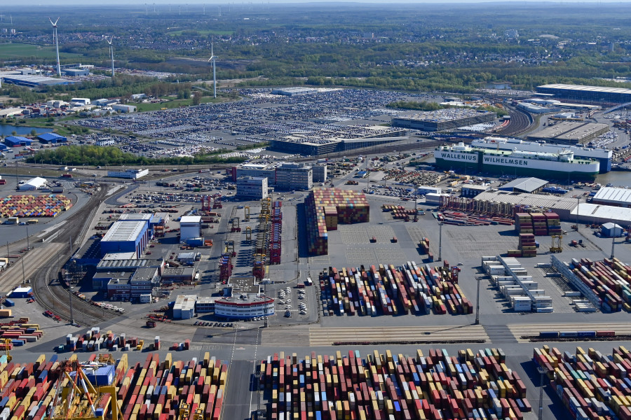 Γερμανία: Πτώση άνω του αναμενόμενου για τις εξαγωγές