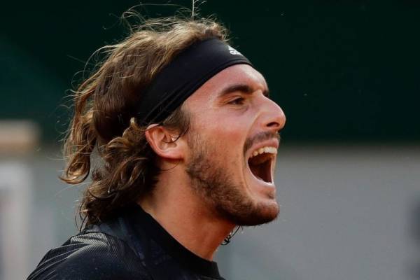 Πρόκριση Τσιτσιπά στα ημιτελικά του Roland Garros