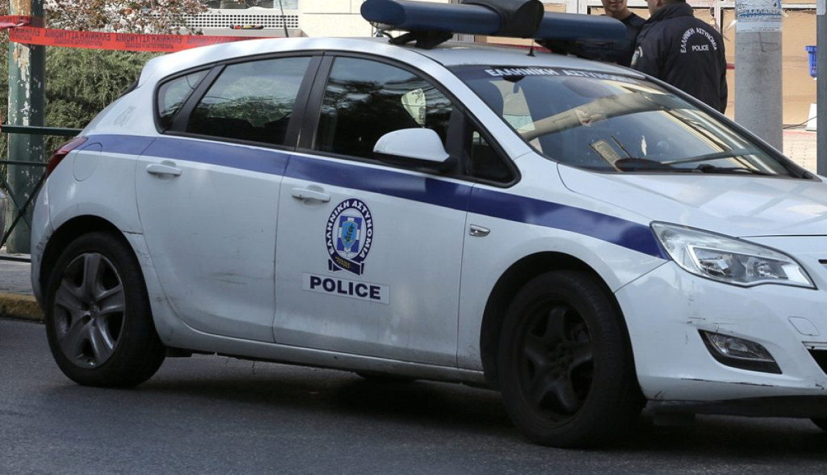 Θεσσαλονίκη: Ένοπλος εισέβαλε σε καφέ αναζητώντας την πρώην σύντροφό του