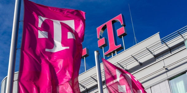 Deutsche Telekom: Ανυπόστατη η φήμη περί πρόθεσης πώλησης του ΟΤΕ