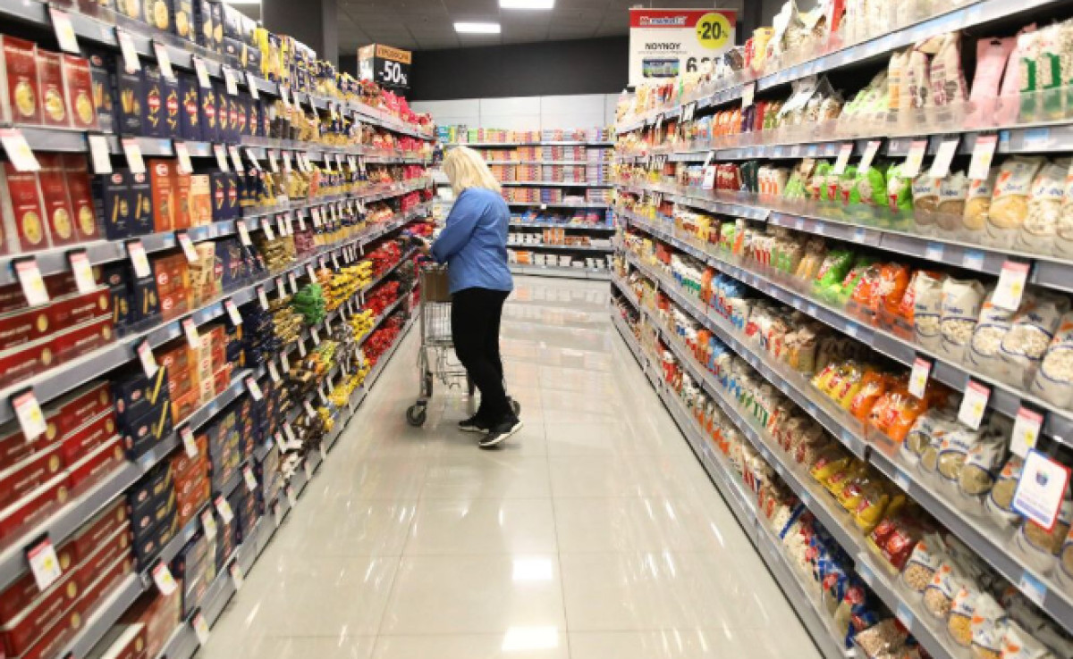 ΙΕΛΚΑ: Το ράφι… ανεβαίνει – Αύξηση 2,47% στις τιμές σουπερμάρκετ το Μάιο