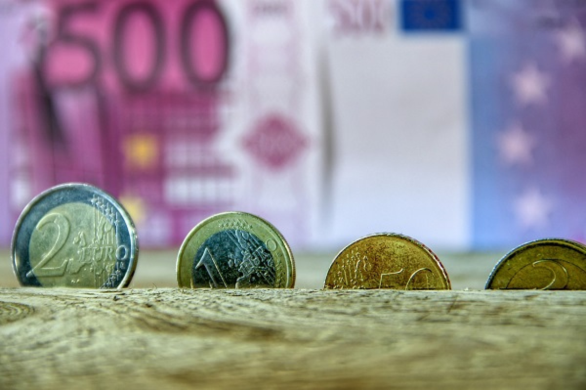 Eurostat: Στο 3,2% ο πληθωρισμός στην Ελλάδα- 2,4% στην ευρωζώνη