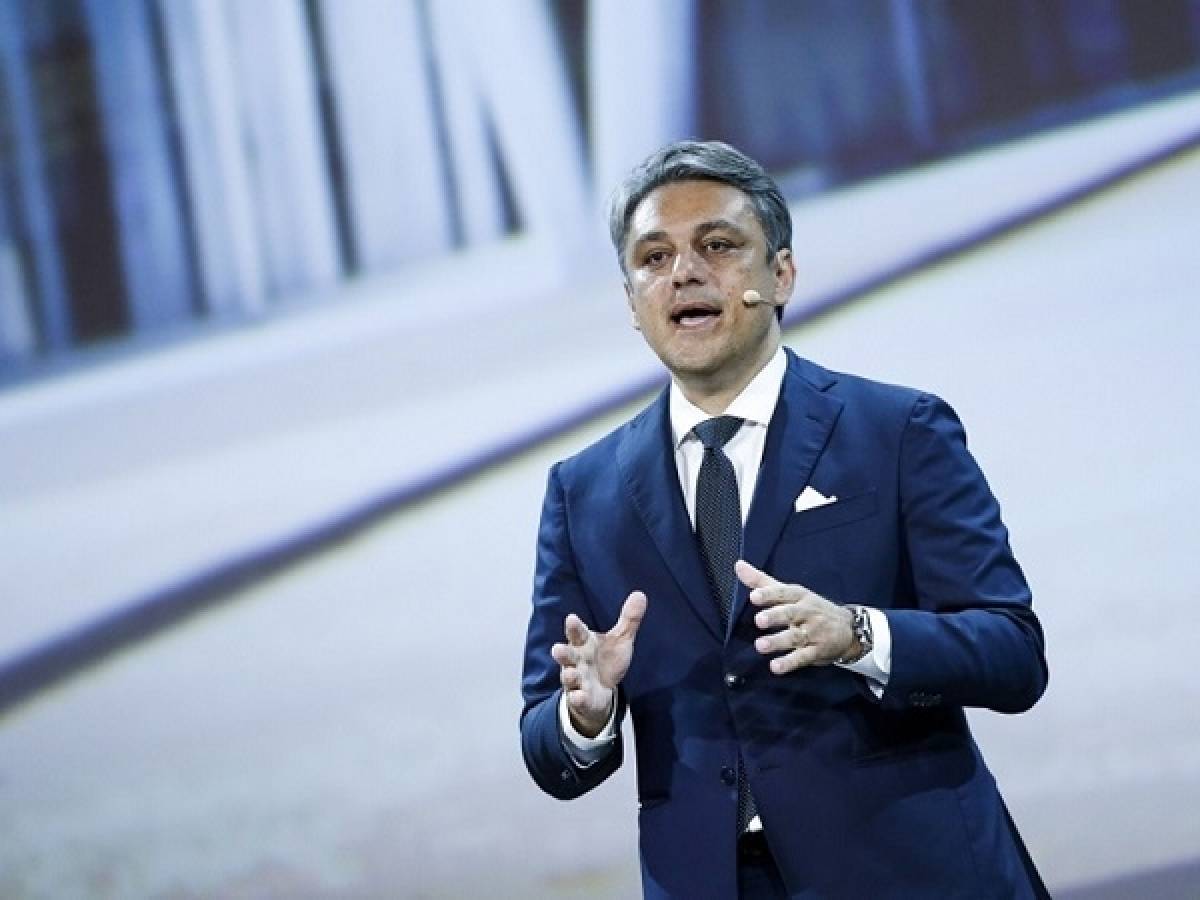 Renault: Στα μαχαίρια διοίκηση και σωματεία για τη μείωση κόστους