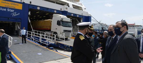 Στον Πειραιά ο Πλακιωτάκης: Λίγη υπομονή ακόμα